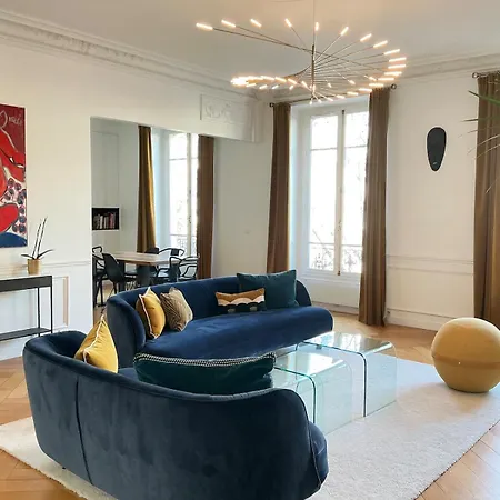 Spacious 150sqm Luxury In Center Appartamento *