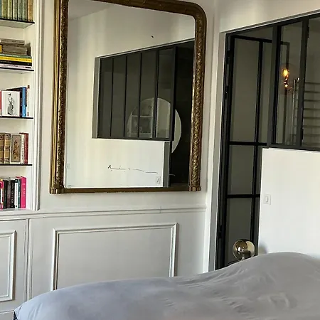 Spacious 150sqm Luxury In Center Parigi