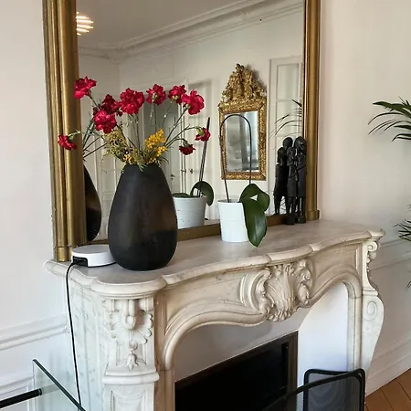 Spacious 150sqm Luxury In Center Appartamento